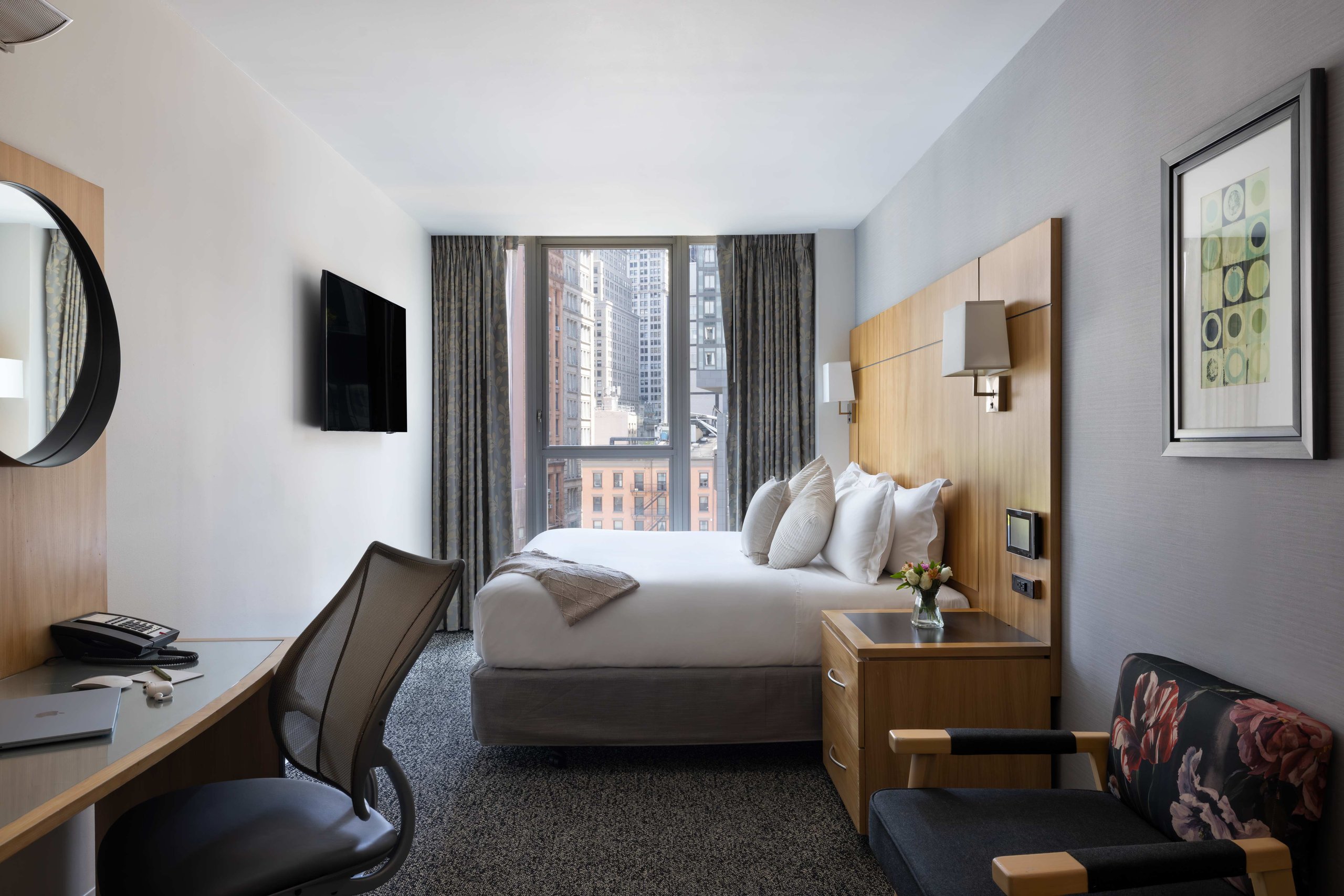 Standard Room (King)